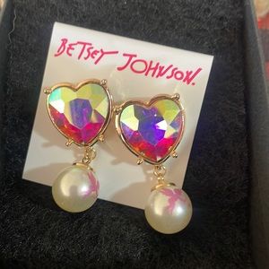 Betsey Johnson Iridescent Heart Faux Pearl Drop Earrings.